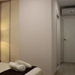 Baixo A Lua Rooming 게스트하우스