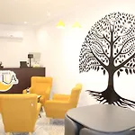 Baixo A Lua Rooming