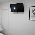 게스트하우스 Baixo A Lua Rooming