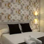게스트하우스 Baixo A Lua Rooming 4*