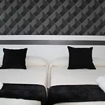 게스트하우스 Baixo A Lua Rooming 사리아루고