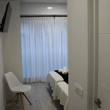 Baixo A Lua Rooming بيت ضيافة ساريا