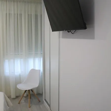 Baixo A Lua Rooming
