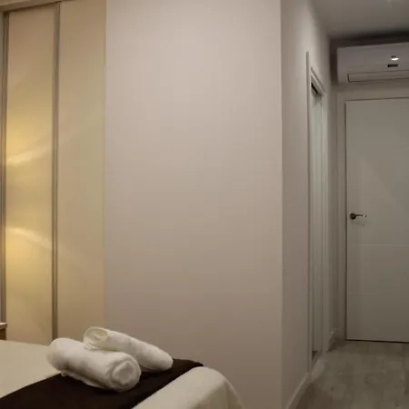 Baixo A Lua Rooming Konukevi