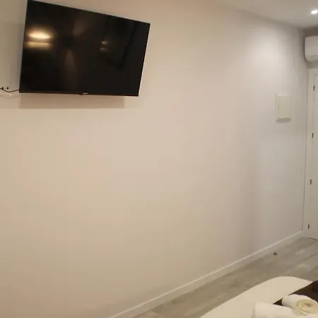 Pensionat Baixo A Lua Rooming