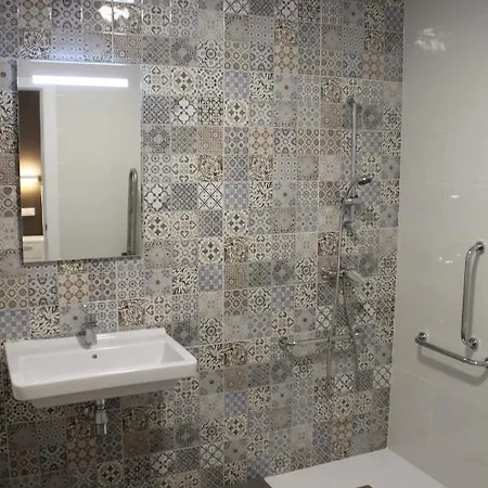 Pensionat Baixo A Lua Rooming