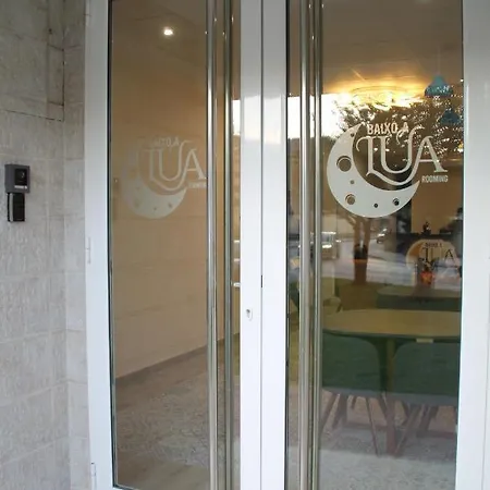 Baixo A Lua Rooming Pensionat Sarria