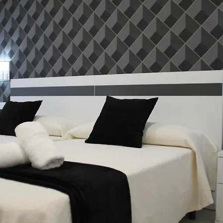 Baixo A Lua Rooming Konukevi