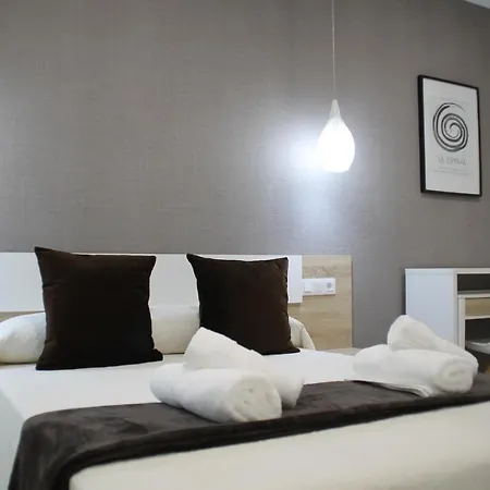 Guest house Baixo A Lua Rooming Sarria