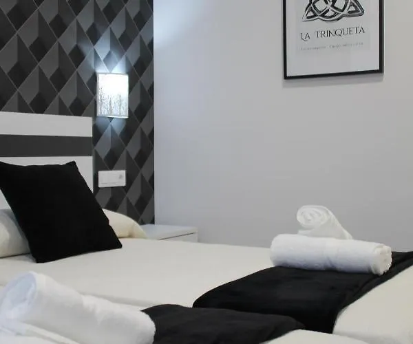 Baixo A Lua Rooming ゲストハウス サリア