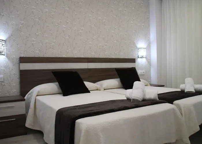 Baixo A Lua Rooming 4* サリア