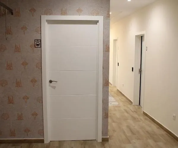 Baixo A Lua Rooming ゲストハウス サリア