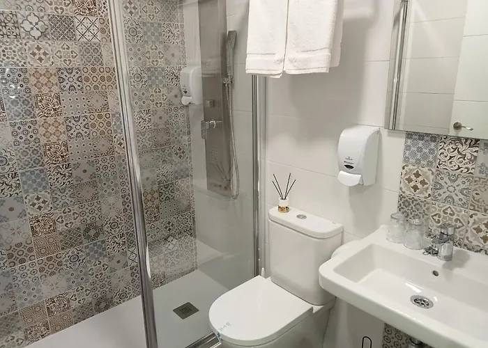 Guest house Baixo A Lua Rooming