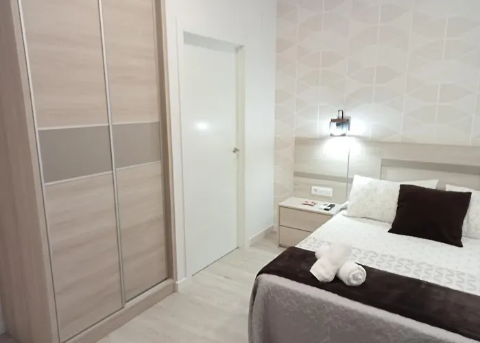 ゲストハウス Baixo A Lua Rooming